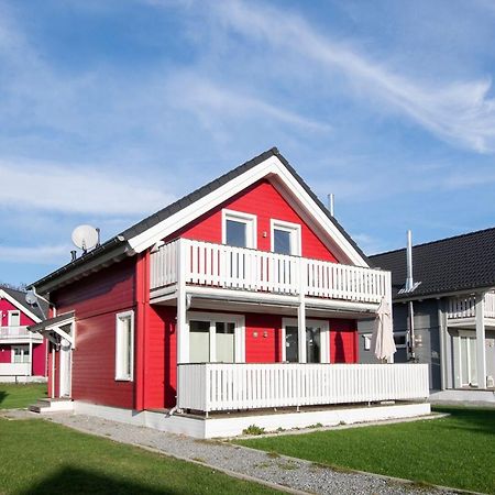Seepark Suessau Ferienhaus Seerose 3 Buitenkant foto